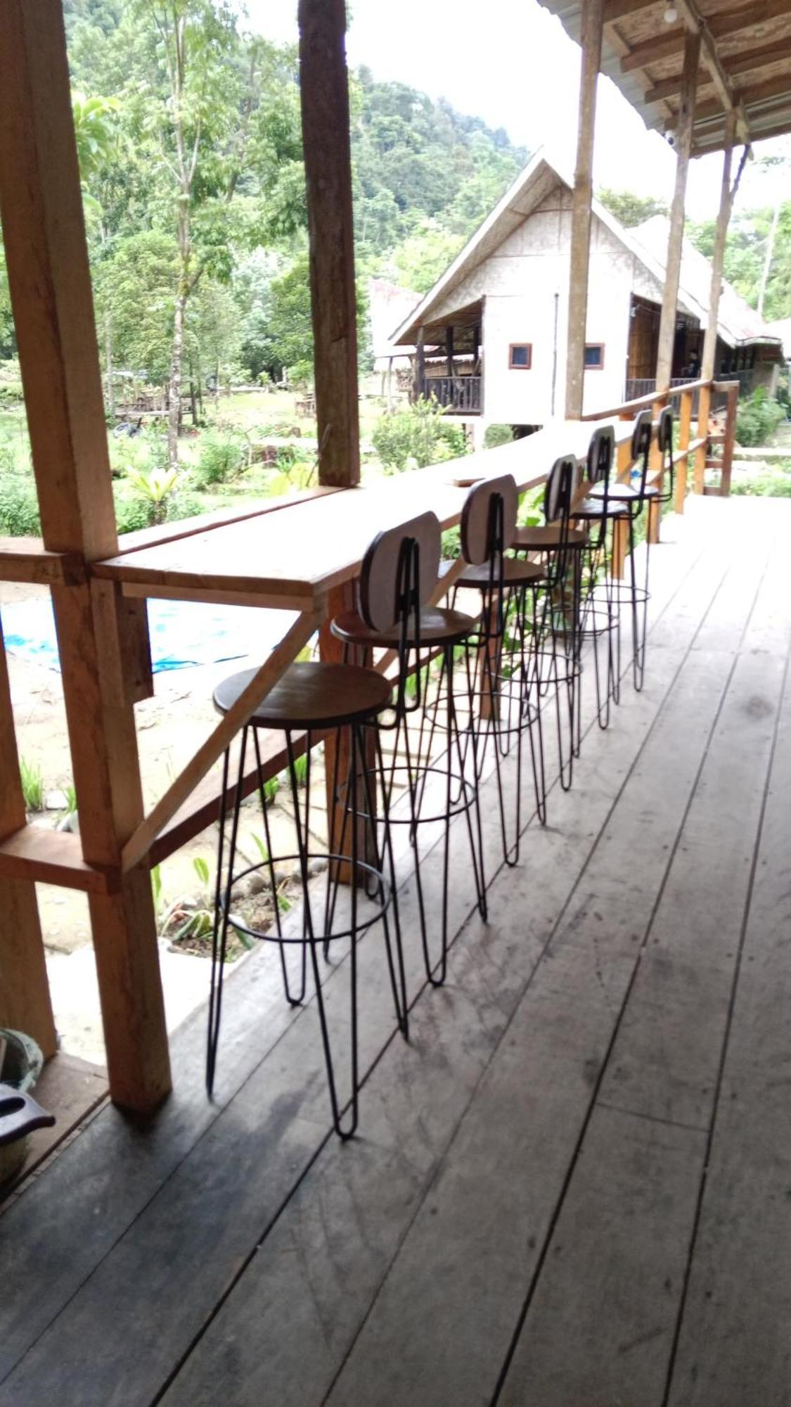 Bua Guesthouse Tangkahan Exterior photo